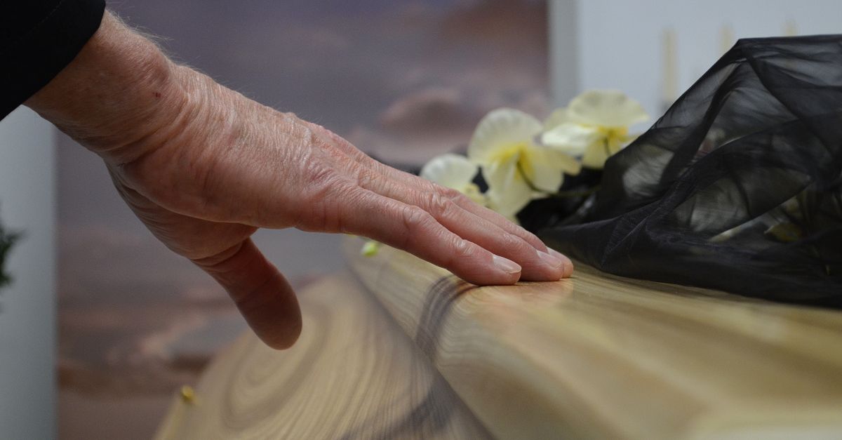 Discounts and Packages Available for Cremation Services