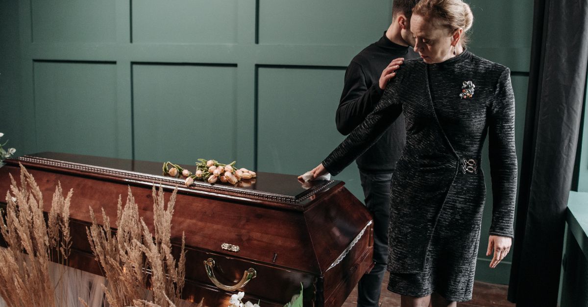 Navigating Family Dynamics in Cremation Planning
