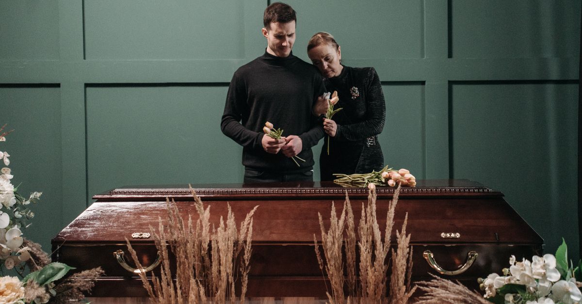 What to Expect During a Traditional Cremation Ceremony
